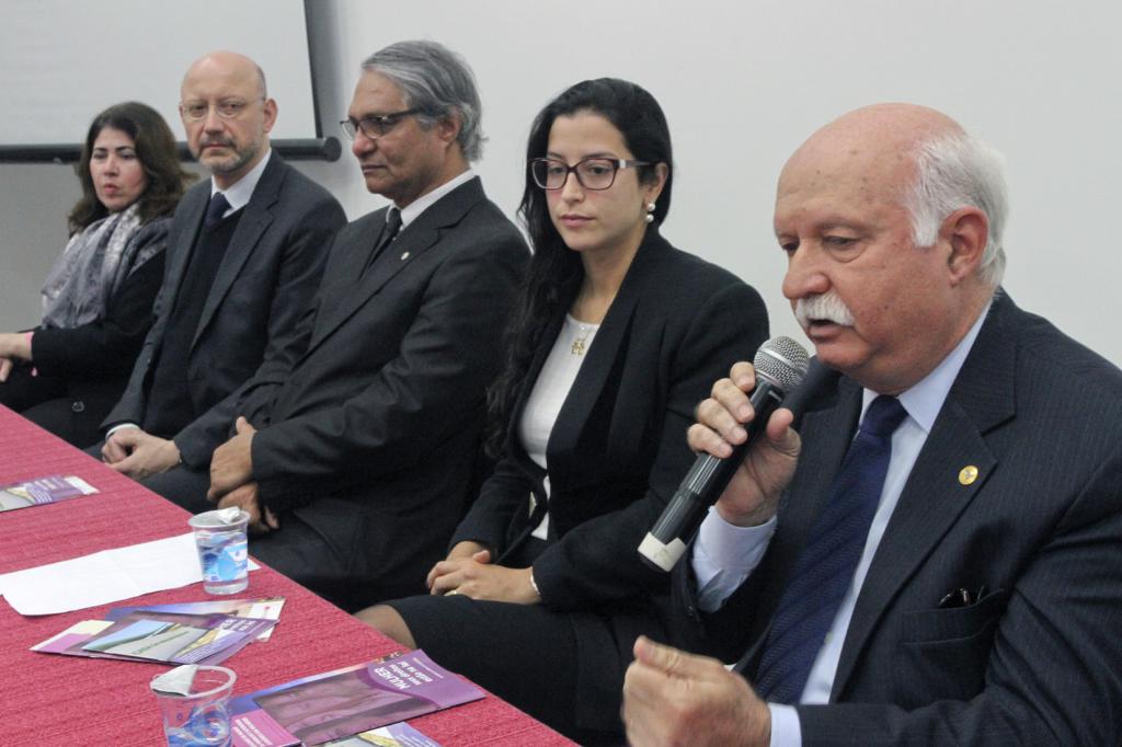 Diretoria da AMAPAR participa das comemorações da primeira década da Lei Maria da Penha